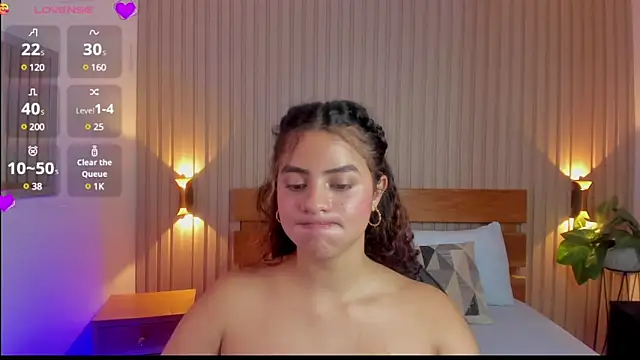yaya23x Live Sex Cams