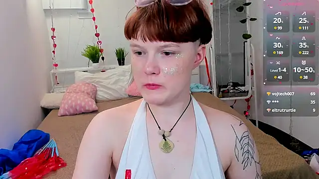 DreamyLuna Live Sex Cams