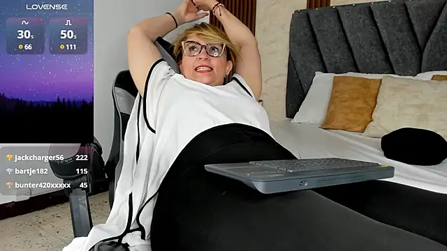 Cailinmilf Live Sex Cams
