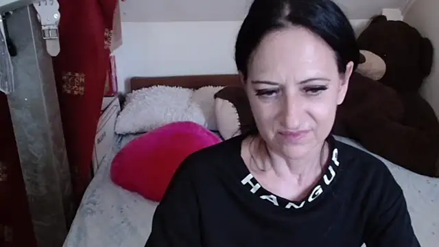 DebraMilf webcam
