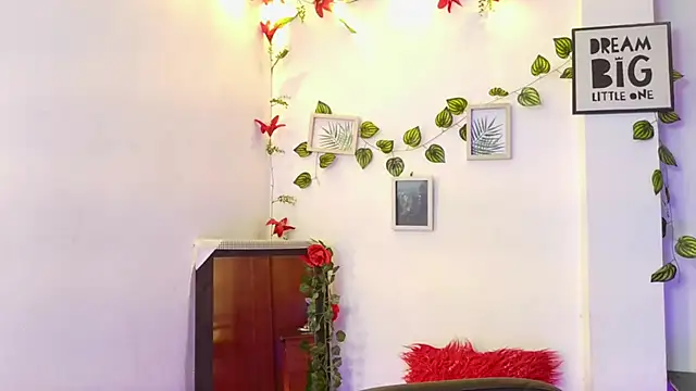 sapphire_lilac Live Sex Cams