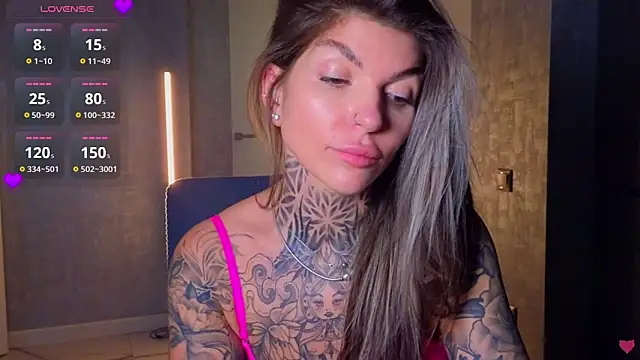 tattooedBabyy Facesitting page 11