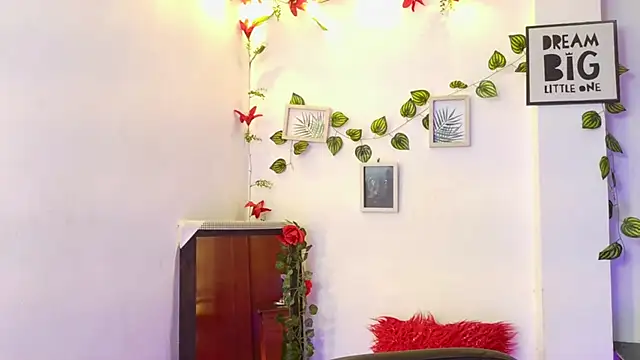 sapphire_lilac Live Sex Cams