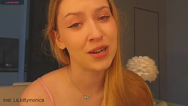 lilkittymonica Большие Сиськи page 3