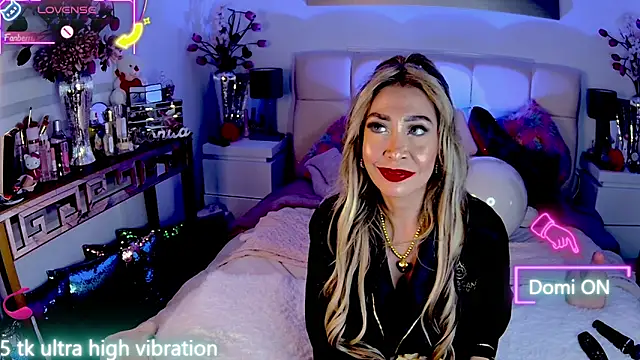 EvelinaGrey Amas De Casa page 4