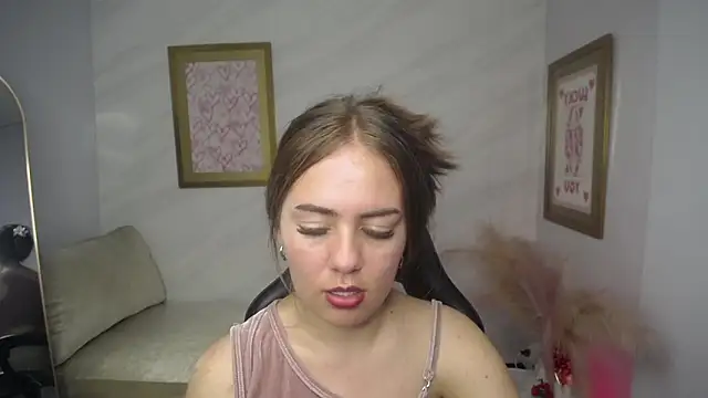 Luna_Star_v Live Sex Cams
