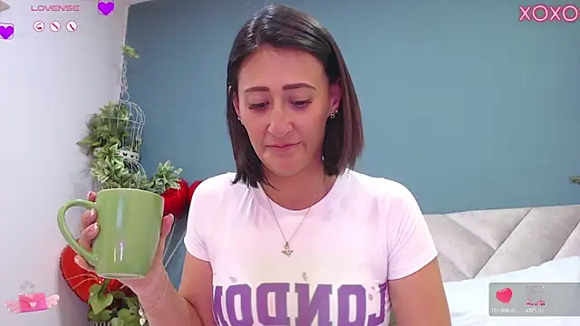 SharisWillian Live Sex Cams