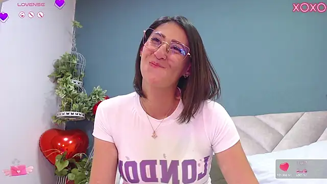 SharisWillian Live Sex Cams