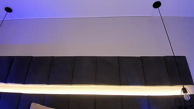 nicolle_pierce Live Sex Cams