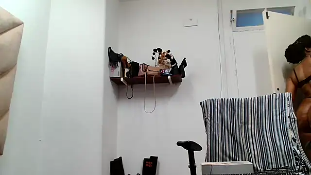 xTALLSEXYBUMx's Live Sex Cam Show