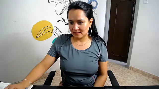 antonellalove- Stripping page 12