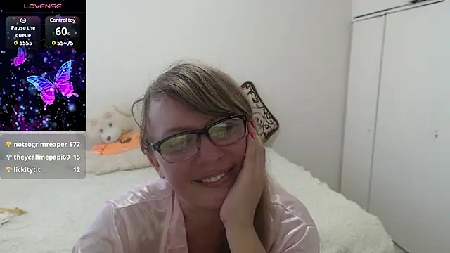 MargotLot's Live Sex Cam Show