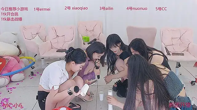 美女SM003在线直播