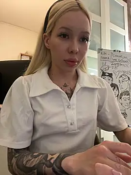 babydolll's Webcam Show