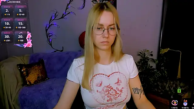 mary_mooore's Webcam Show