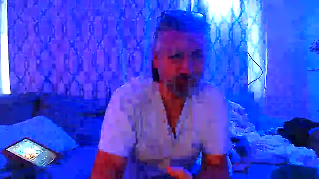 LINYguy's Webcam Show
