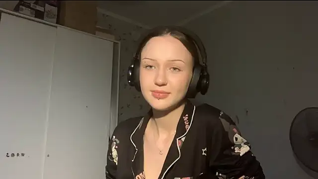 You_Dream_HereNOW Live Sex Cams