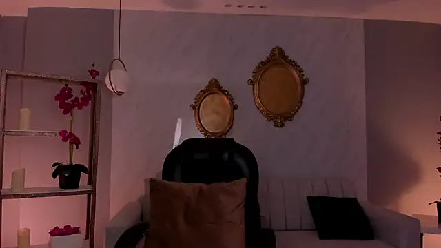 ErikaBenz_ Tetas Pequeñas page 11