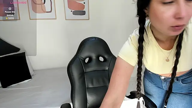 Alexia_milf_ Små Pupper page 14
