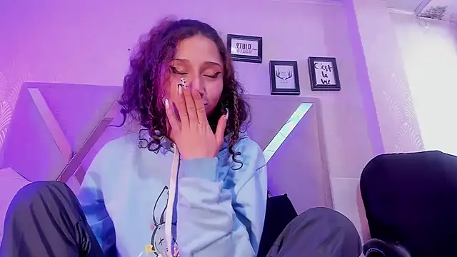 Queenjenn__ Live Sex Cams