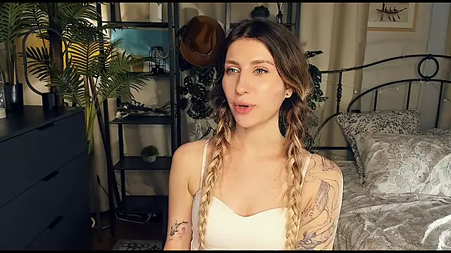 TvictyVins Live Sex Cams