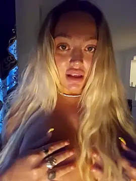 misstitmouseofficial's Webcam Show