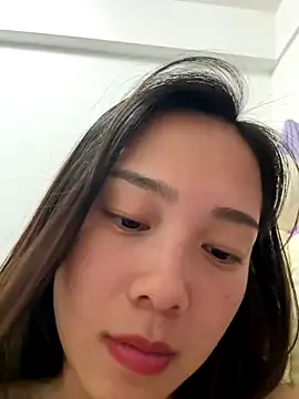 美女aier_x在线直播