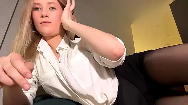 Ruby_Blonde_Photik's Webcam Show