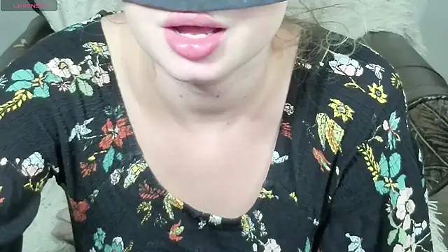 Mikki5P Live Sex Cams