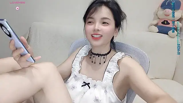 美女-Judy-在线直播