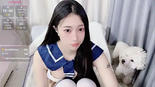 美女_O--O_在线直播