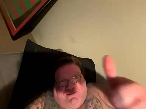 Reggyrabbit's Webcam Show