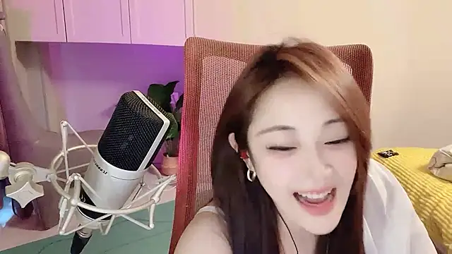 美女Daisy-77在线直播