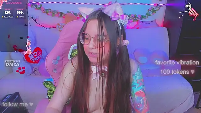 Lolisuccub webkamerás műsora