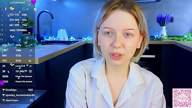 EmiliSaren Live Sex Cams