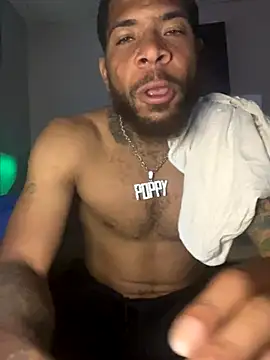 1mistaGoodWood's Live Sex Cam Show