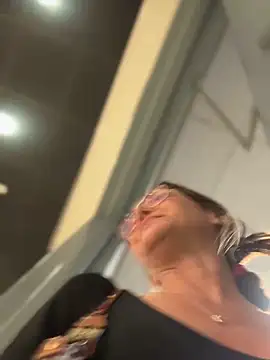 MessyNastyQueen's Live Sex Cam Show