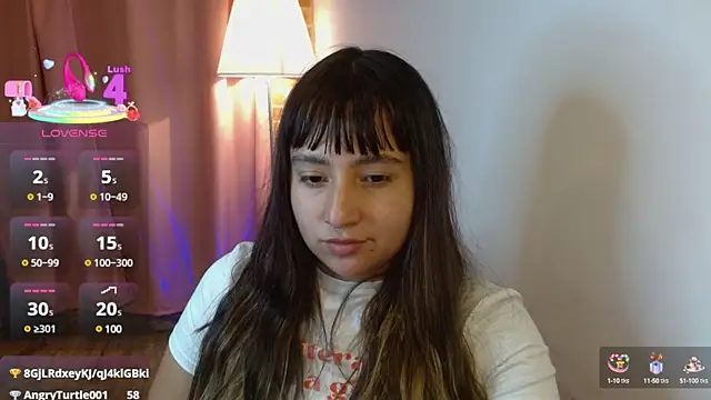 emitaa17228o Live Sex Cams
