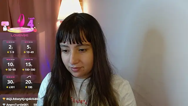 emitaa17228o Live Sex Cams