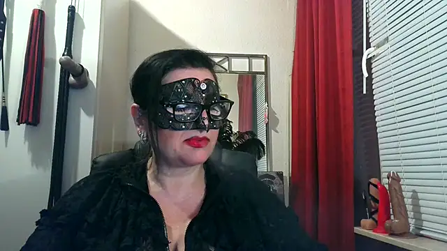 LadyMaxime511's Live Sex Cam Show