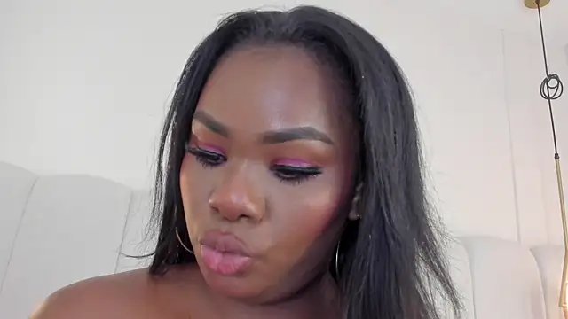 _huge_boobs_ebony's Live Sex Cam Show