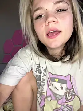 Cutiepiespanks' Live Chat Room