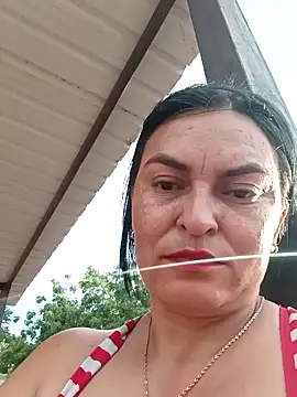 Horny-Mommy-Dirty online webcam