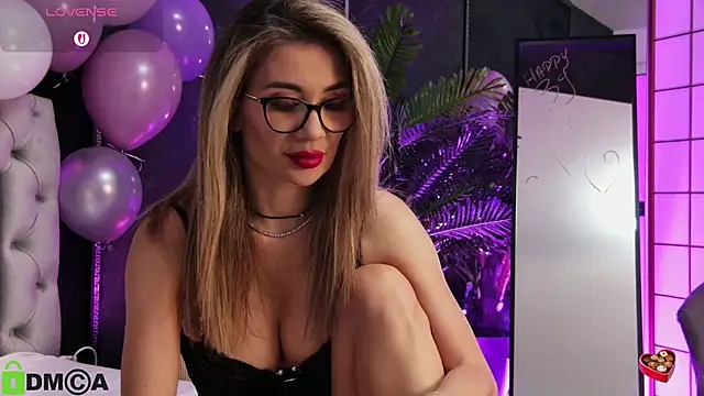 OliviaHawn's Live Sex Cam Show