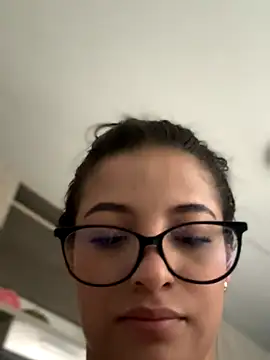 Arilw's Live Sex Cam Show