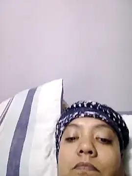 2Juicy_pussy's Live Sex Cam Show