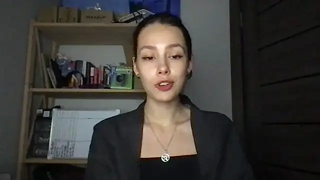Yuna5343's Live Sex Cam Show