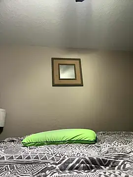 Zerocool12071's Live Sex Cam Show