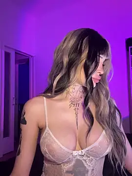 madelinexx's Live Chat Room