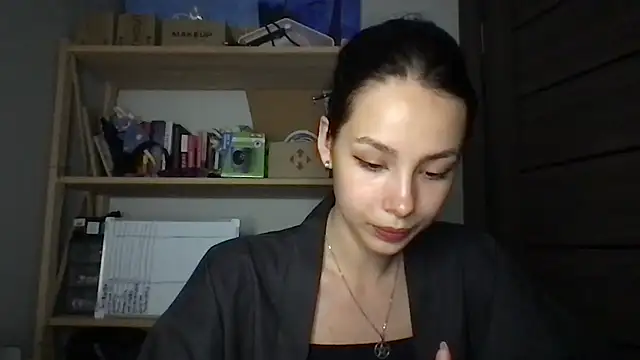 Yuna5343's Live Sex Cam Show